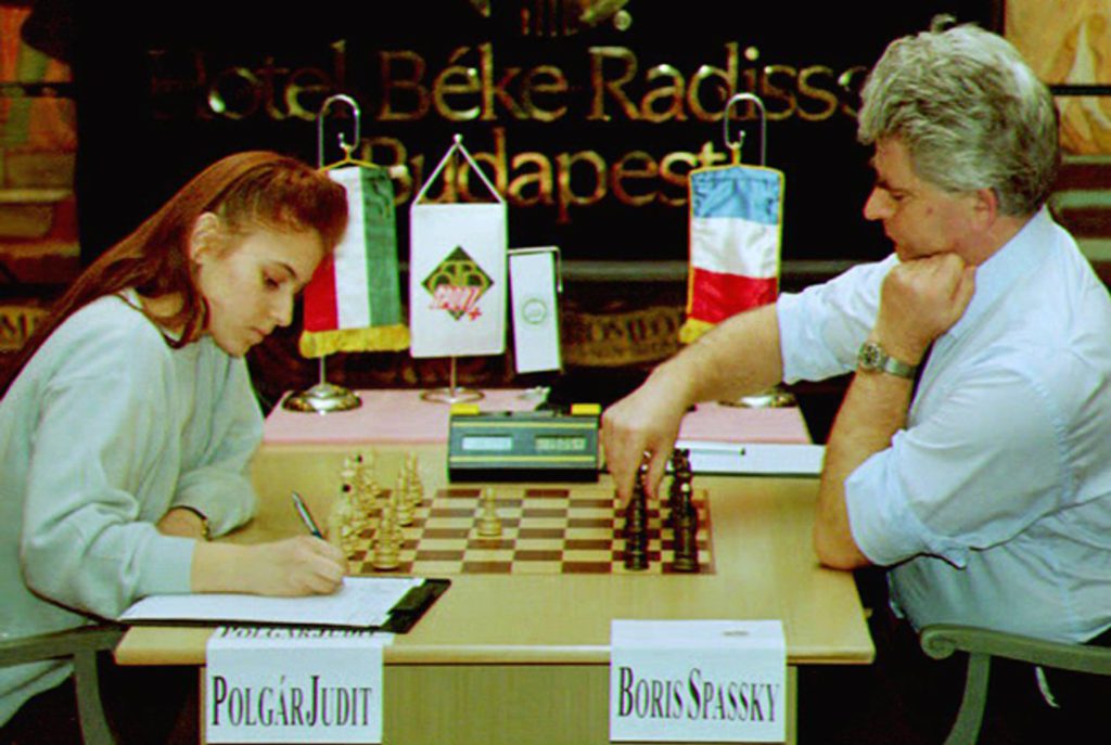 Judit Polgár playing chess against Boris Spassky