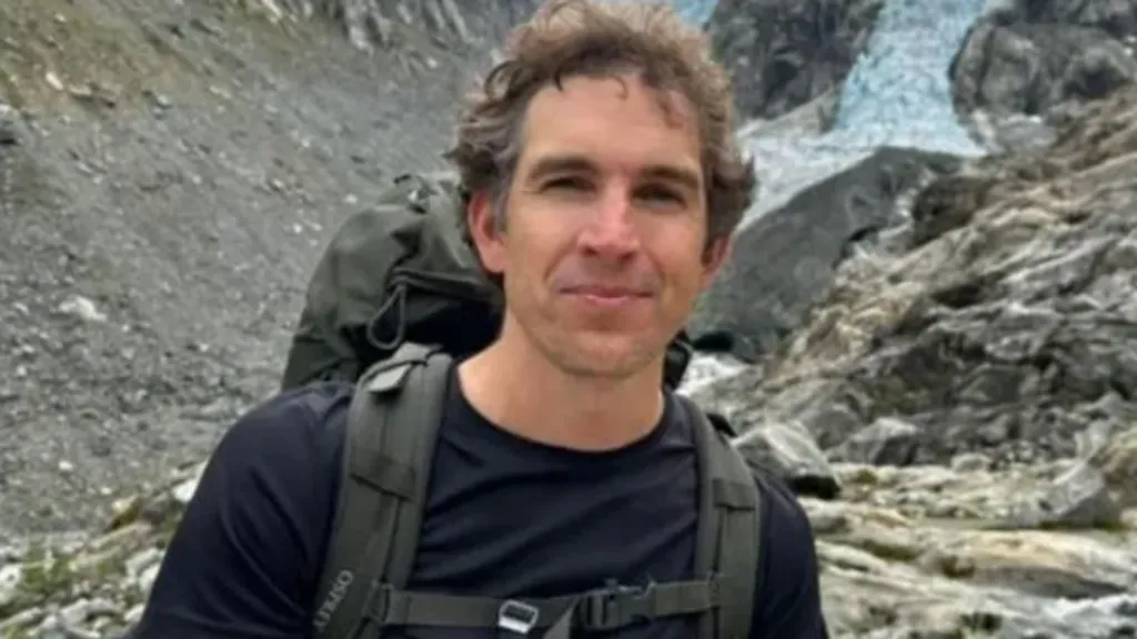 U.S. journalist, Alec Luhn, hiker